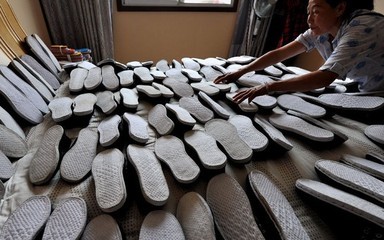 行將消失的技藝--&ldquo;千層底&rdquo;-世界服裝鞋帽網-行業門戶.全國十佳電子商業行業門戶網站 行業精英 業界人才 行業新聞 買賣信息 供求信息 圖片素材