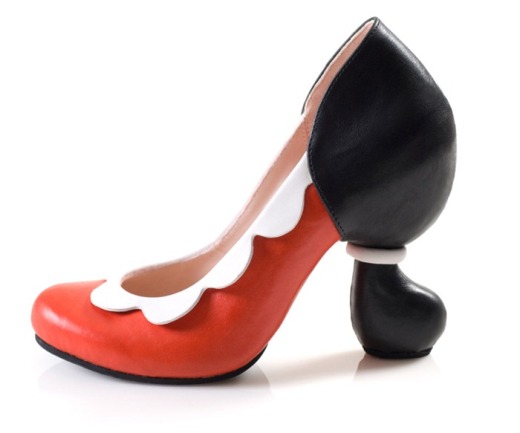 鞋子設計師瘋狂搞怪創(chuàng)意 稀奇古怪鞋款大盤點